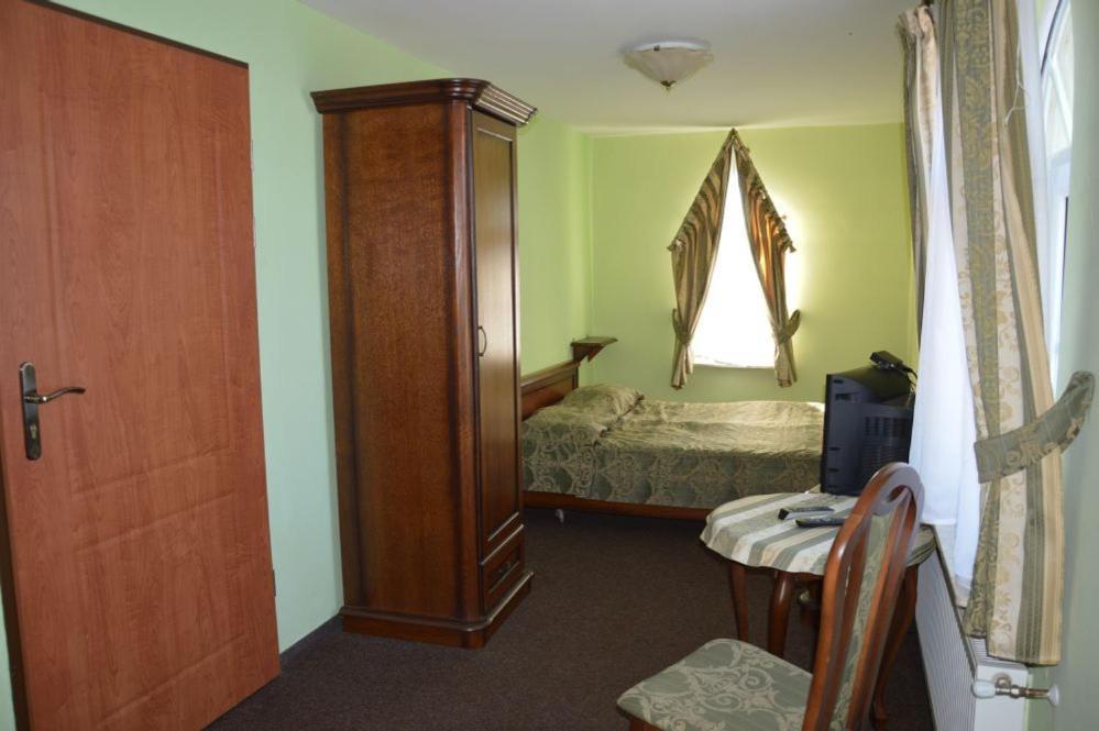 Hotel Jurajska Perla à Patnow Extérieur photo